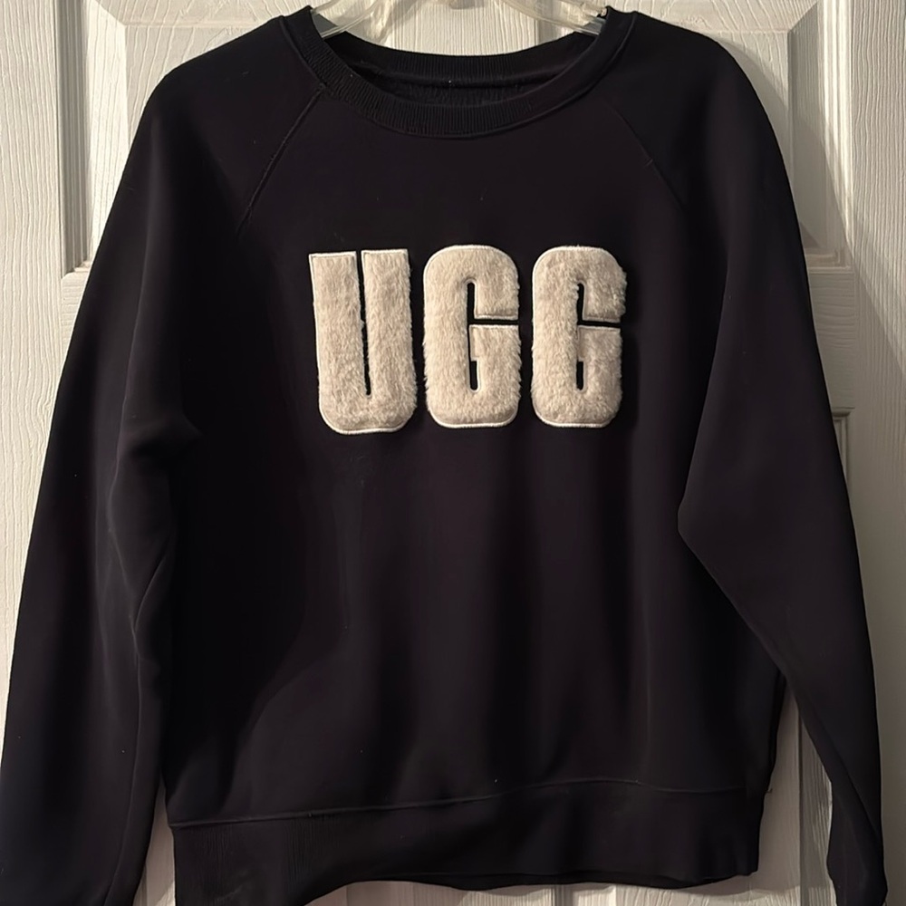 Ugg women’s small black crewneck